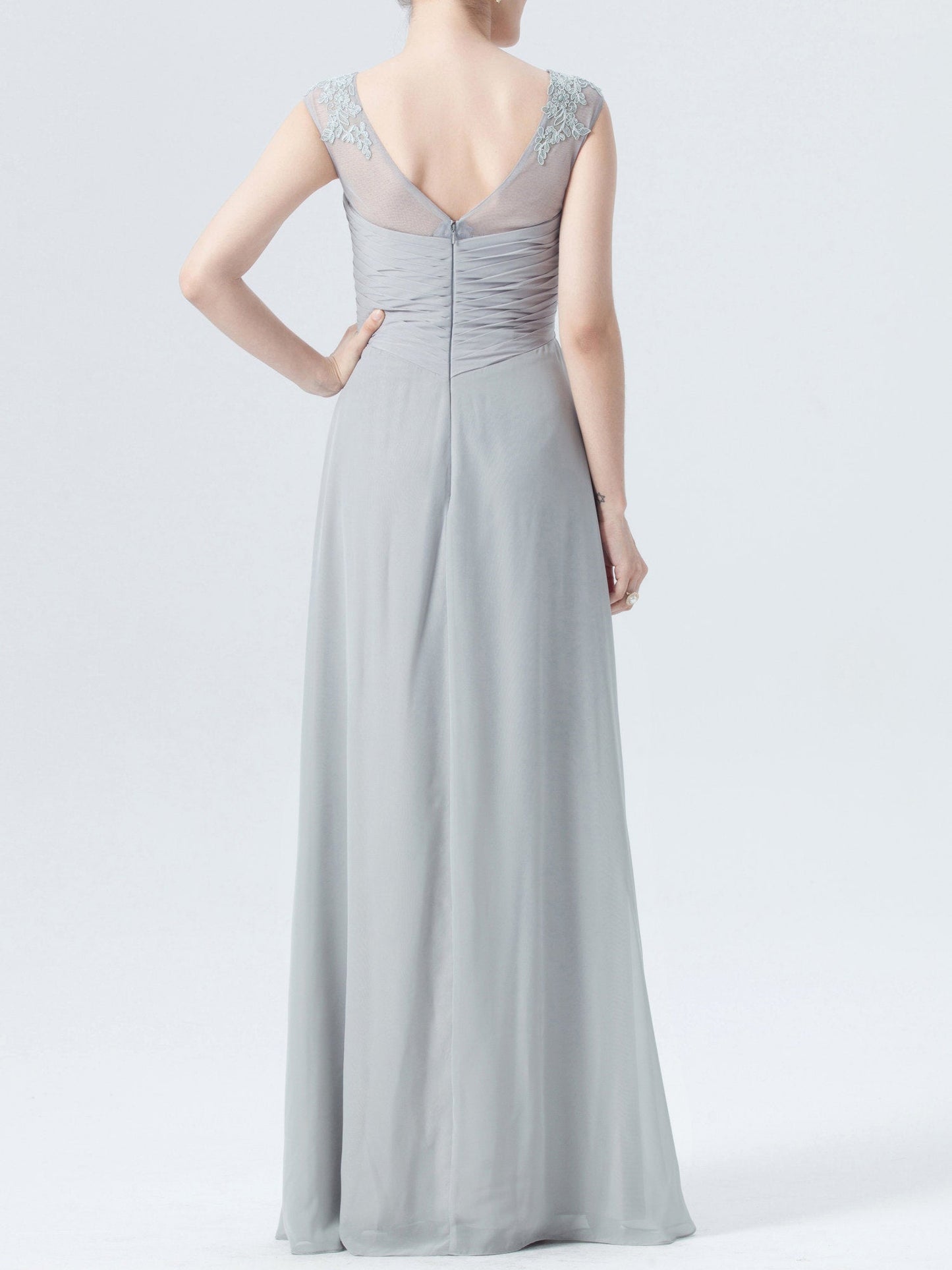 Lace Scoop Neck Sleeveless Bridesmaid Dress| Plus Size | 60+ Colors
