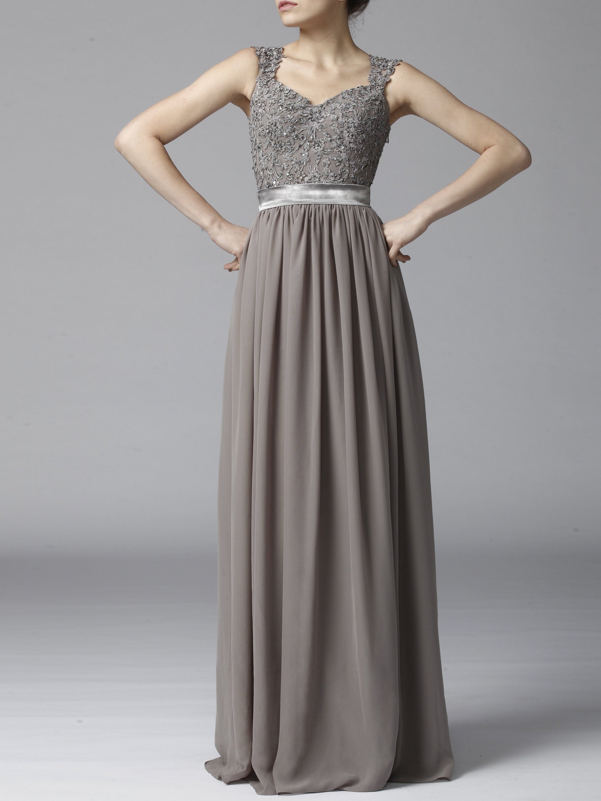 Lace Scoop Neck Sleeveless Bridesmaid Dress| Plus Size | 60+ Colors